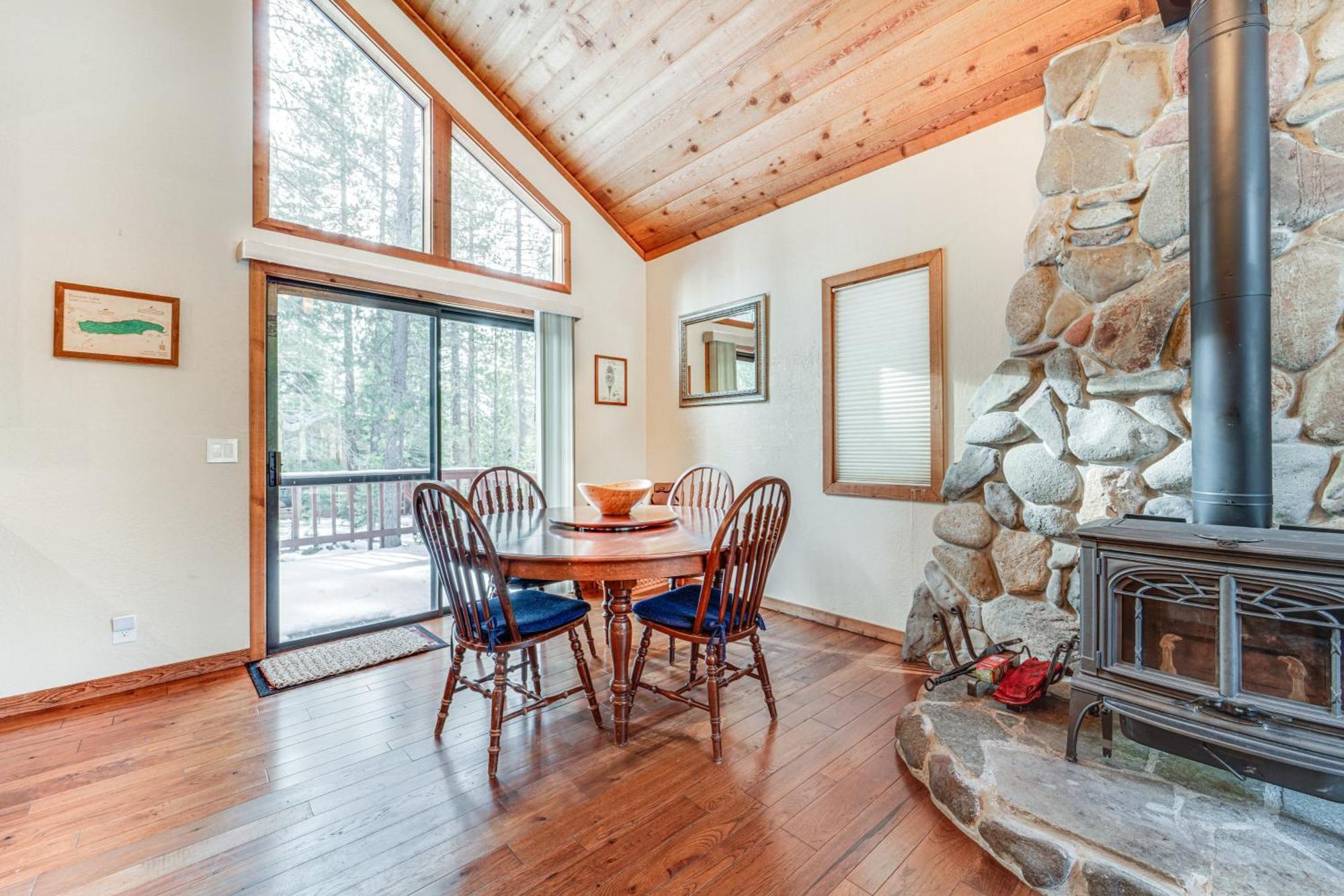 Family-Friendly Truckee Cabin In Tahoe Donner! Eksteriør bilde